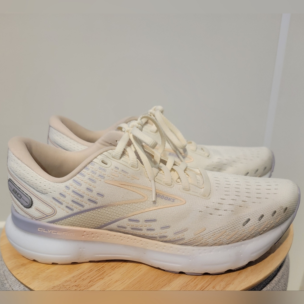 Brooks Glycerin 20 tennis shoes